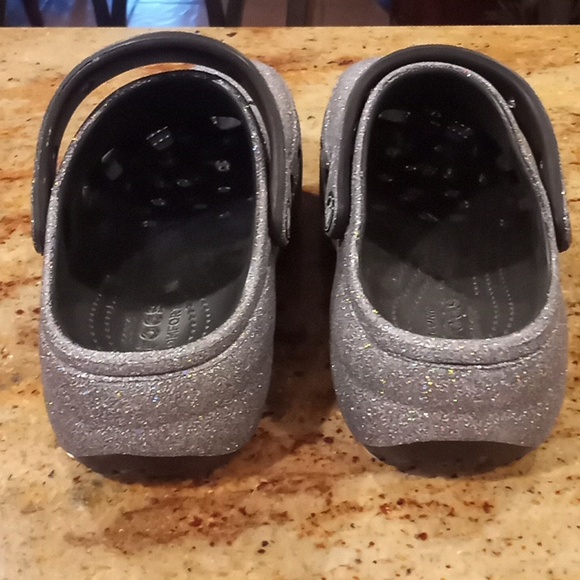 Women's Crocs - Picture 3 of 5
